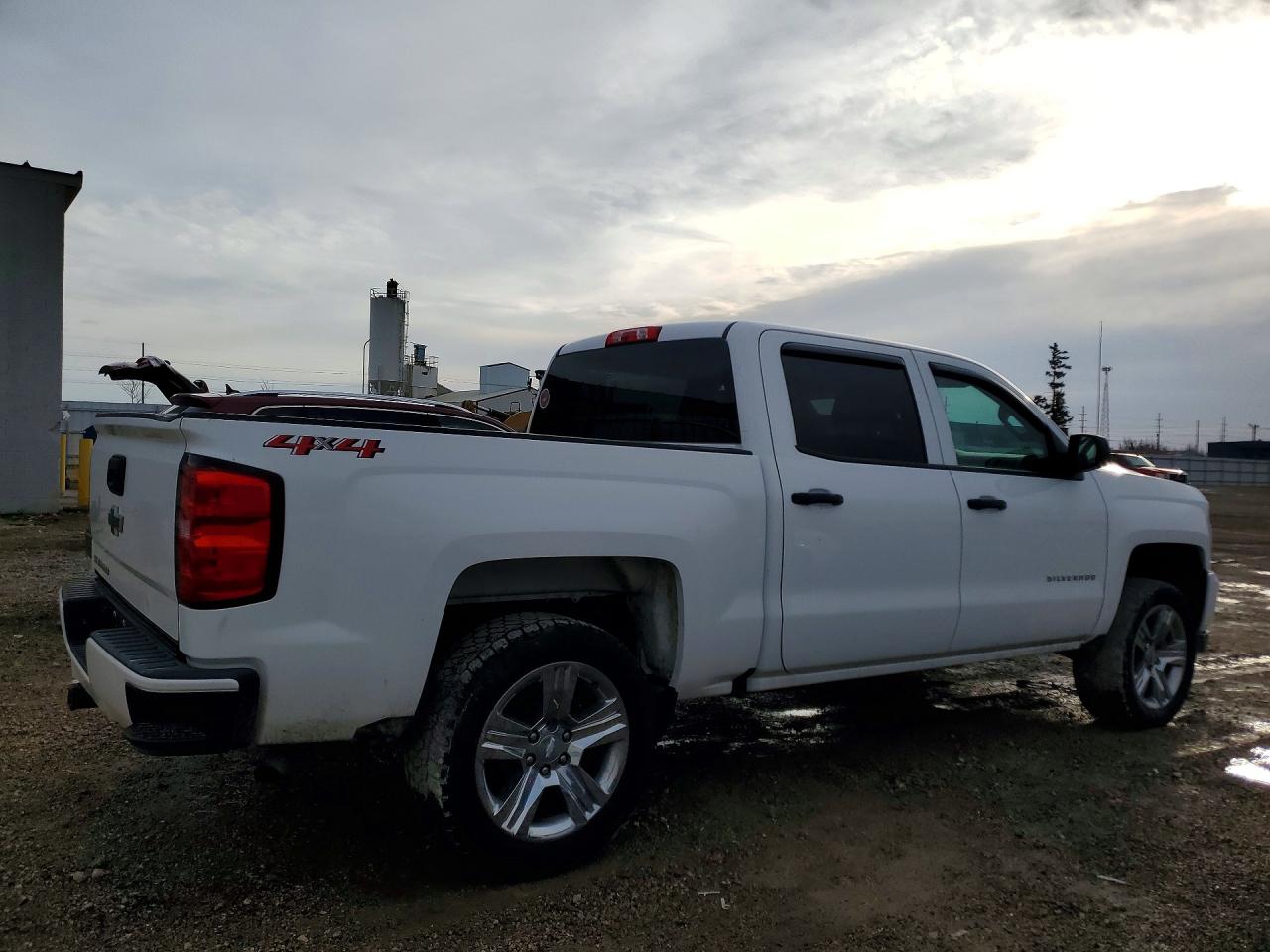 2018 CHEVROLET SILVERADO K1500 CUSTOM photo 5