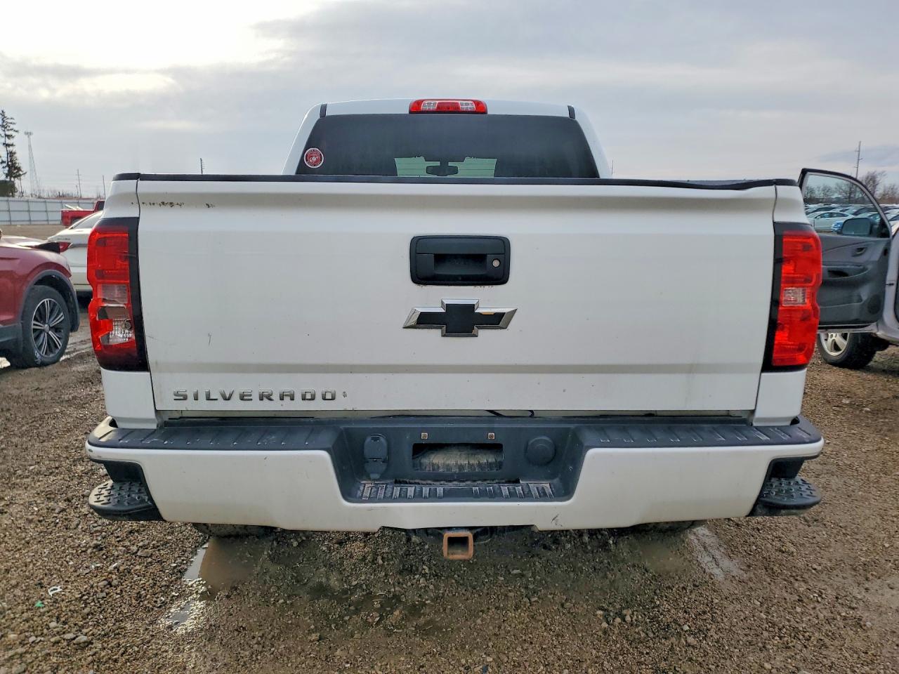 2018 CHEVROLET SILVERADO K1500 CUSTOM photo 11
