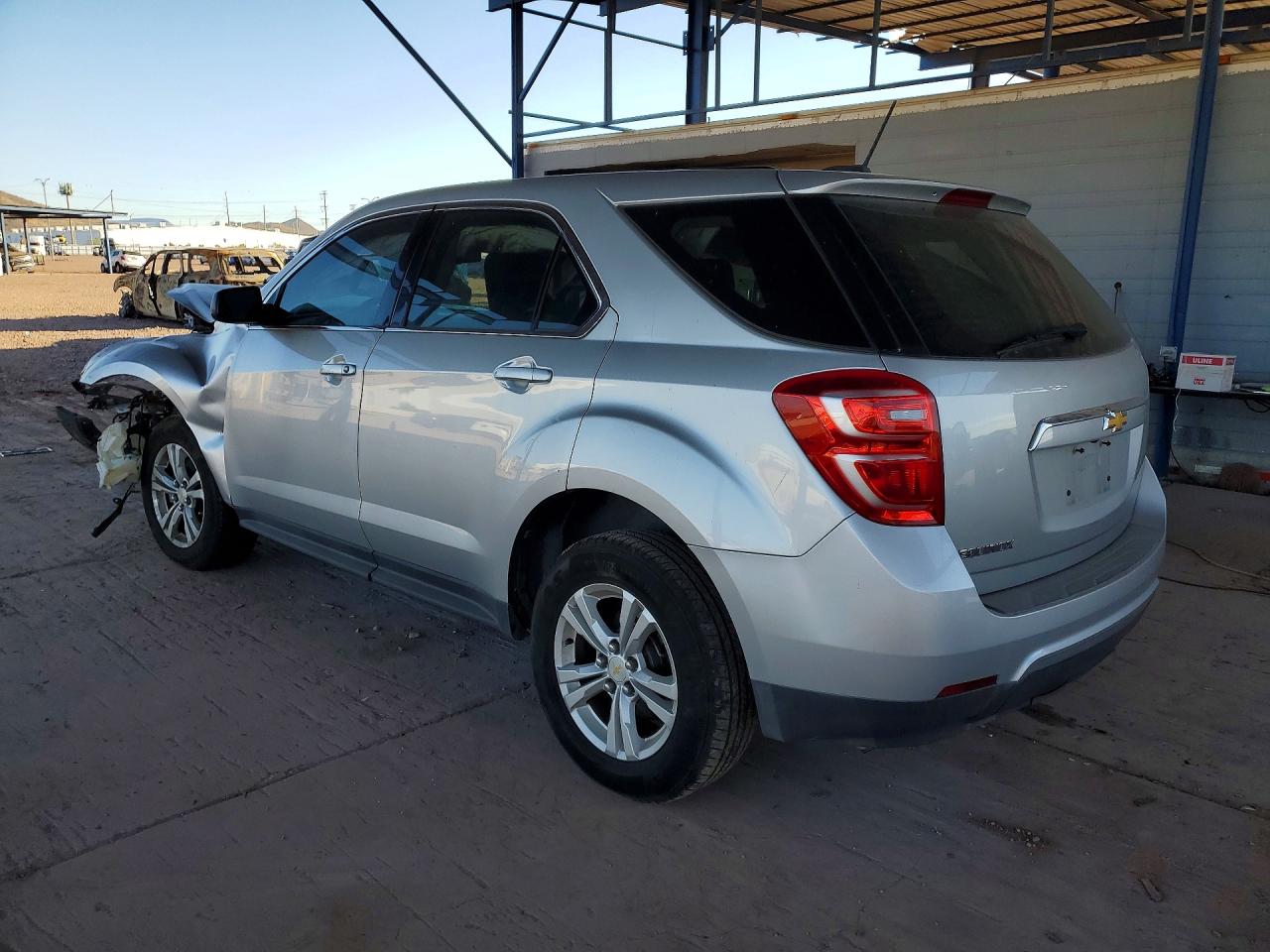 2017 CHEVROLET EQUINOX LS photo 2