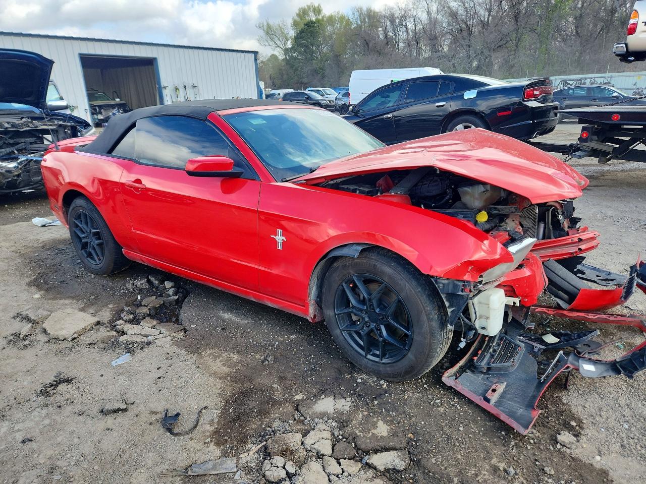 2014 FORD MUSTANG photo 7