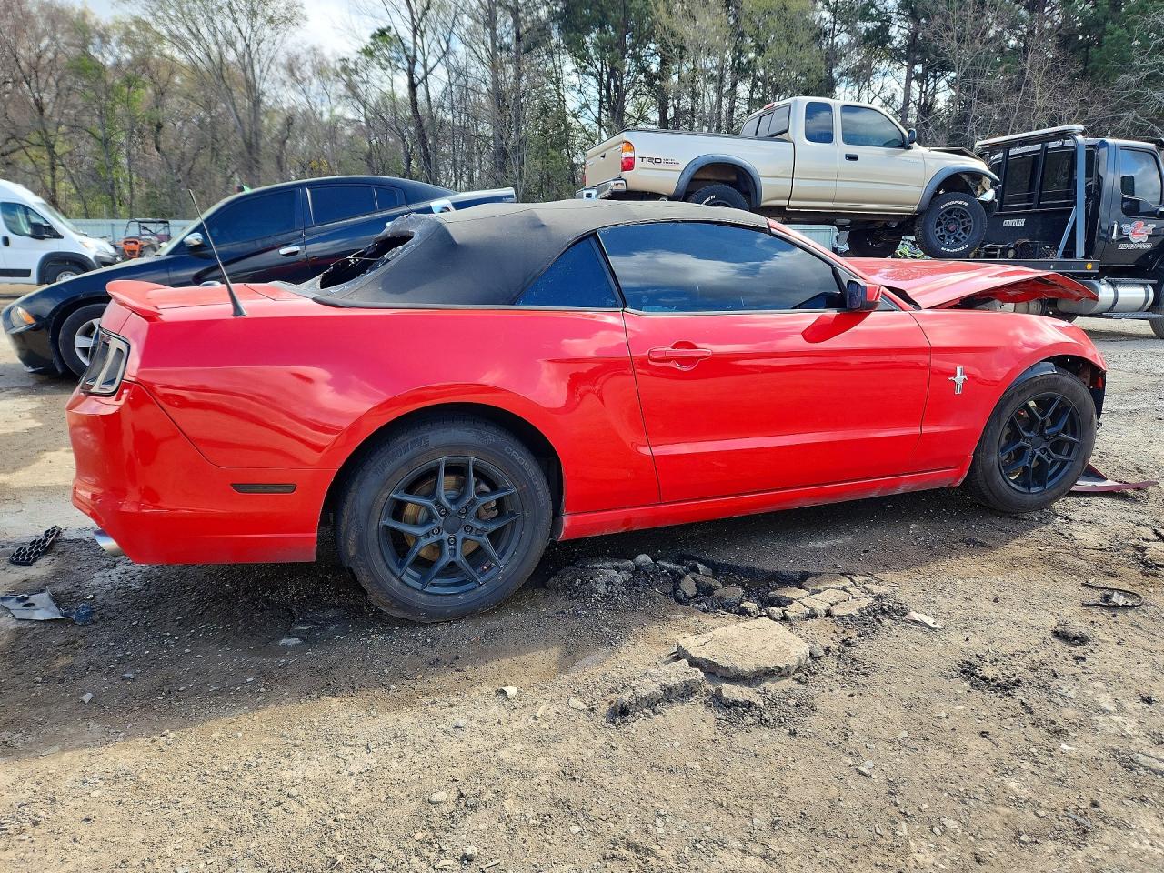 2014 FORD MUSTANG photo 5