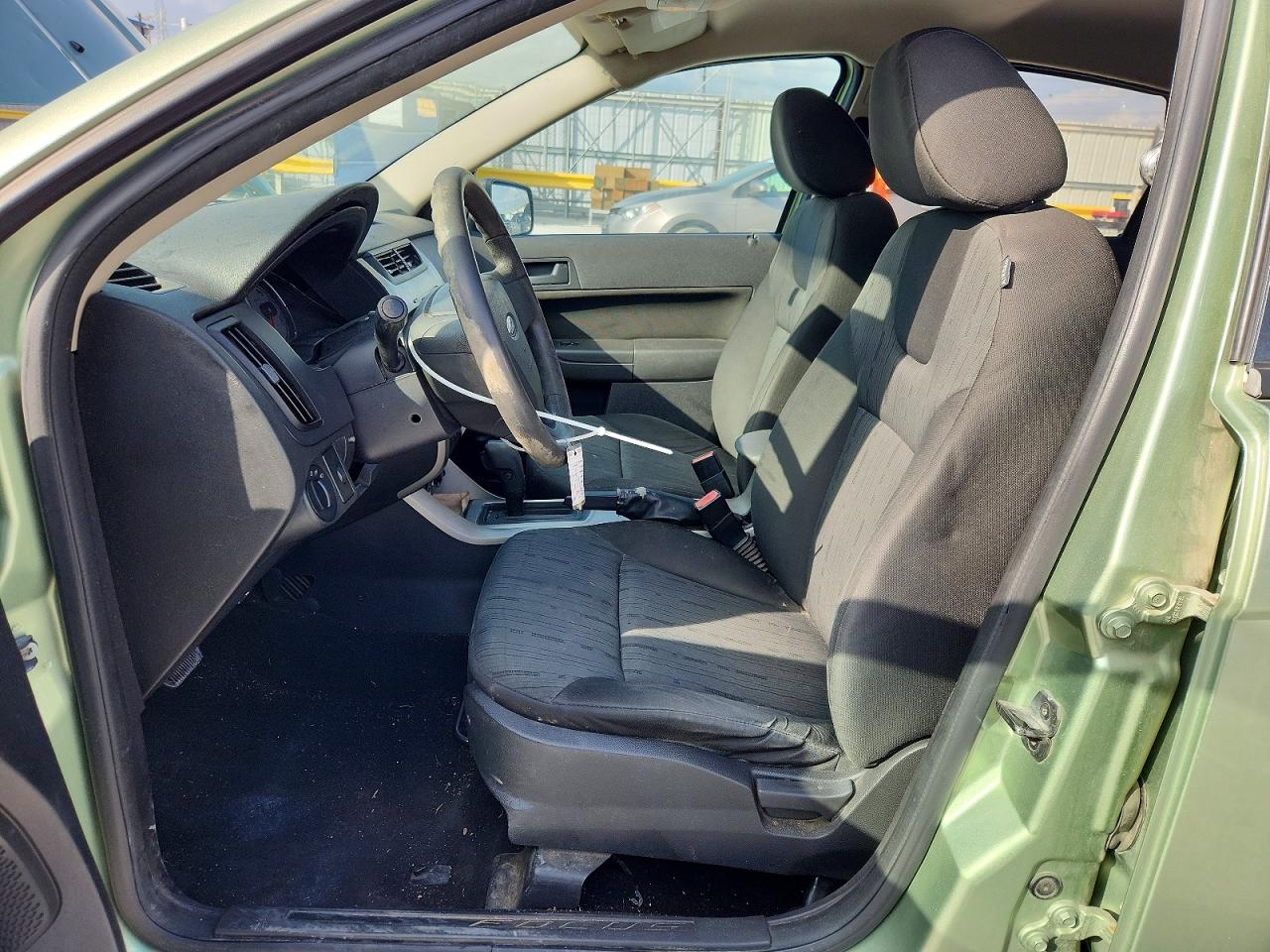 2008 FORD FOCUS SE photo 13