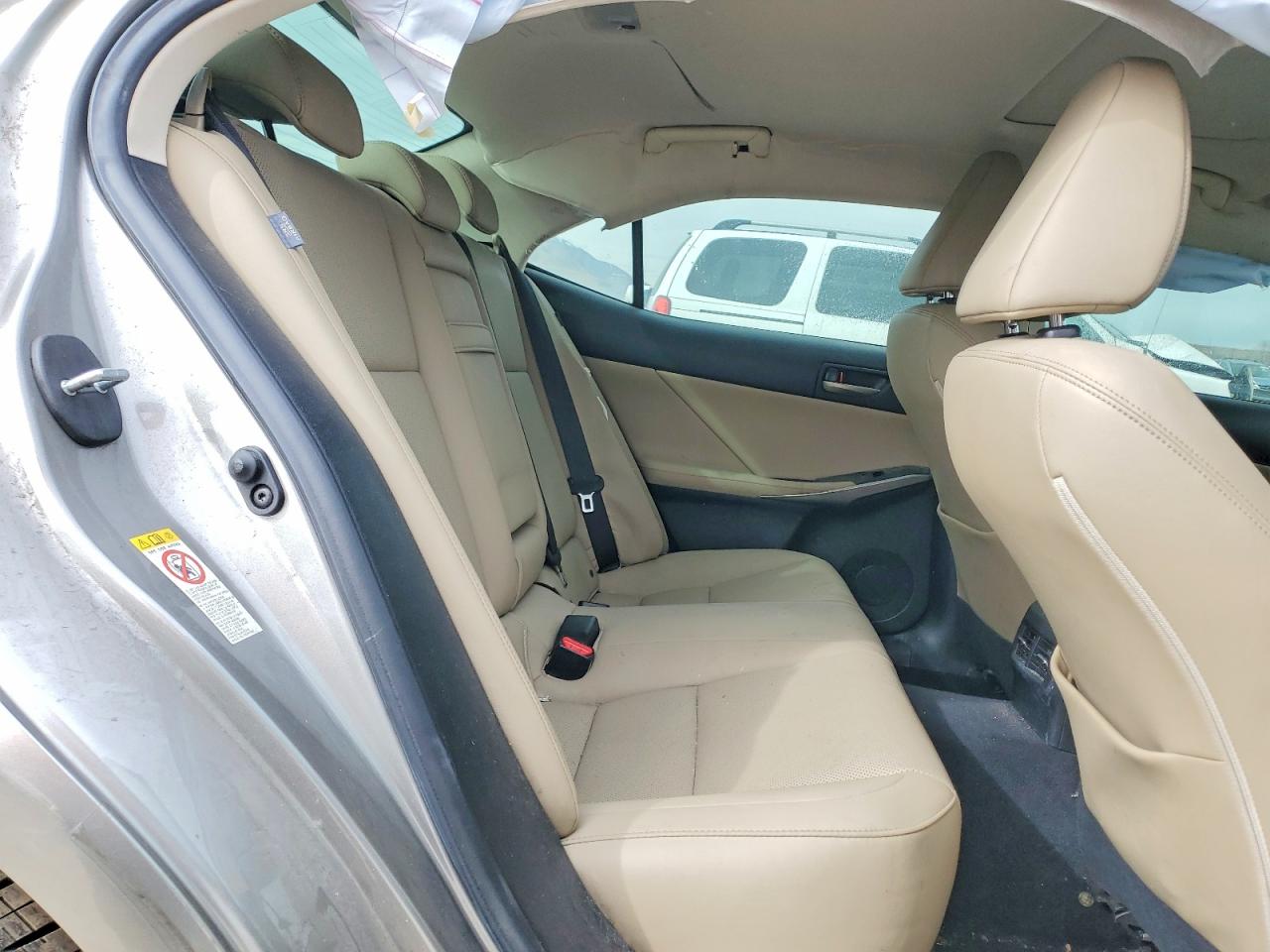 2017 LEXUS IS 200T photo 10