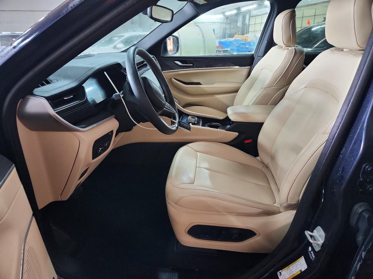 2024 JEEP GRAND CHEROKEE LIMITED 4XE photo 13