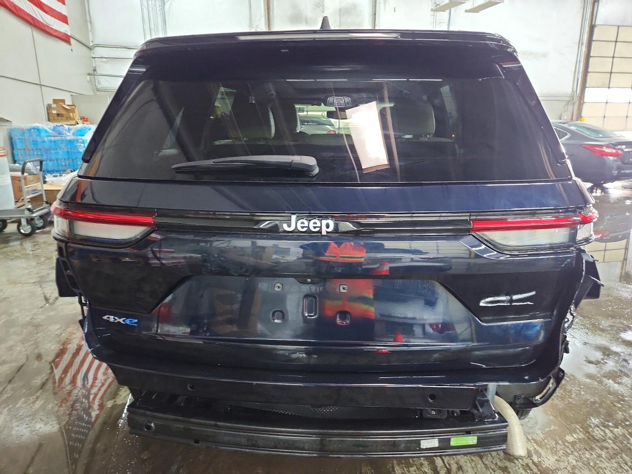 2024 JEEP GRAND CHEROKEE LIMITED 4XE photo 11