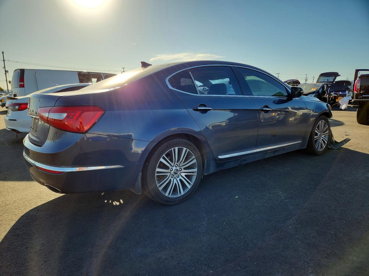 2015 KIA CADENZA PREMIUM photo 7