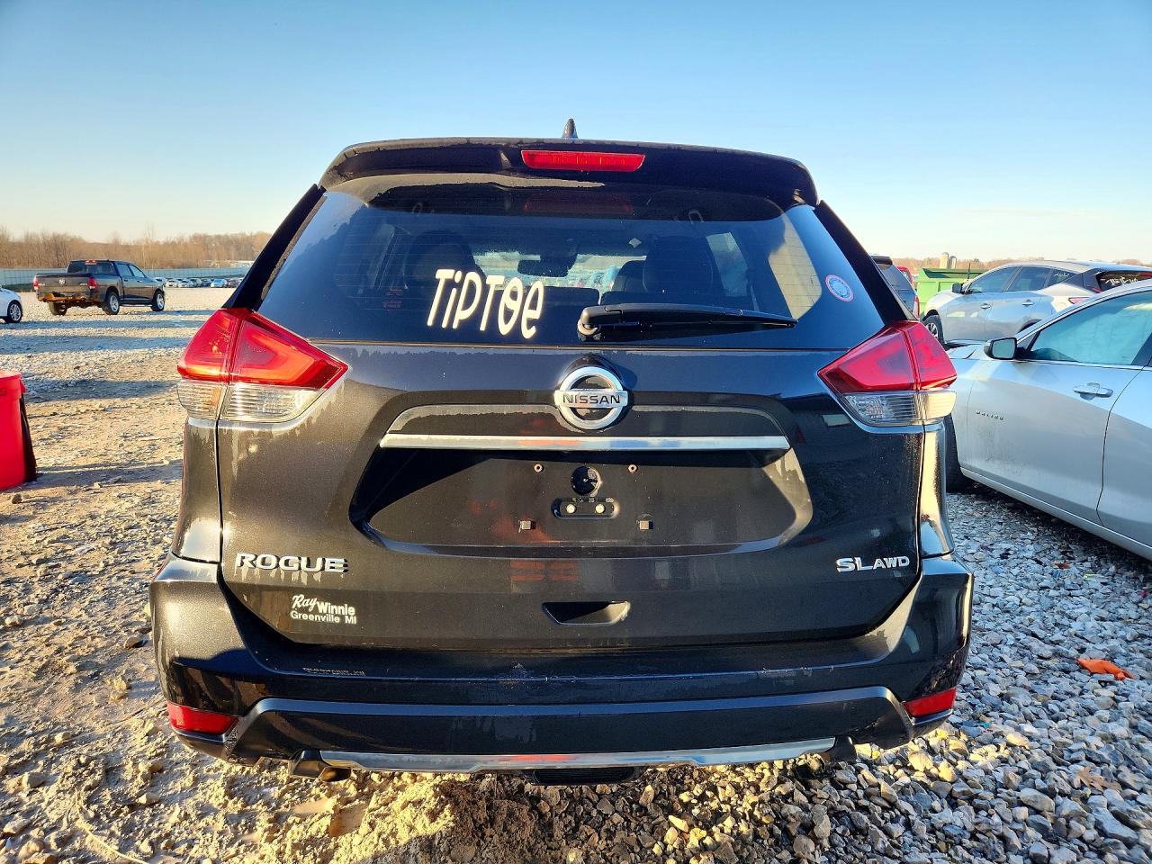 2017 NISSAN ROGUE SL photo 6