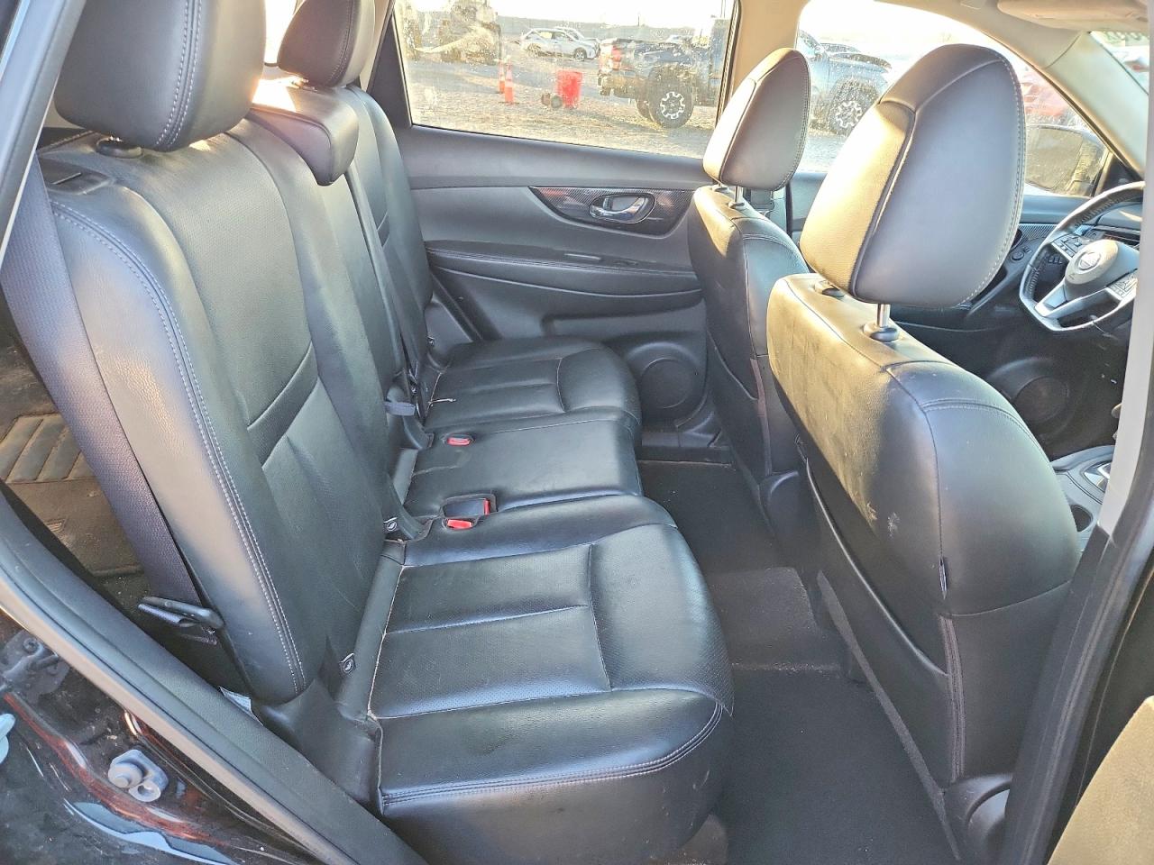 2017 NISSAN ROGUE SL photo 11