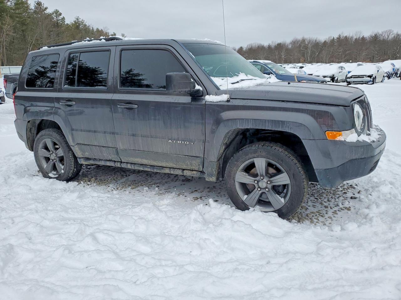 2015 JEEP PATRIOT LATITUDE photo 4