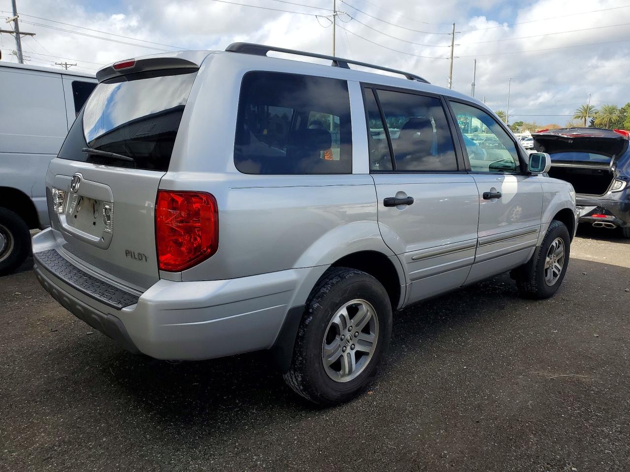 2004 HONDA PILOT EX photo 7