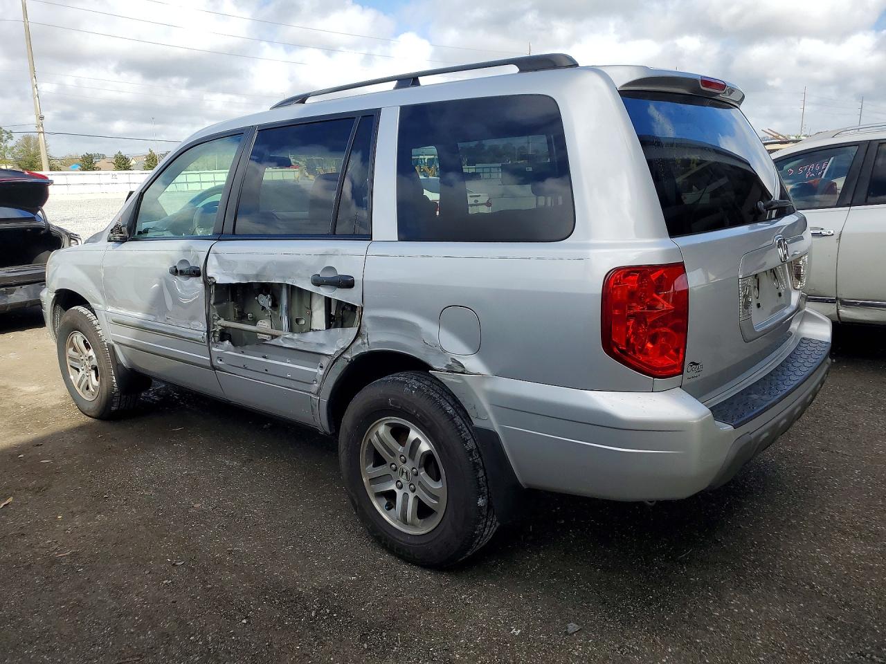 2004 HONDA PILOT EX photo 4