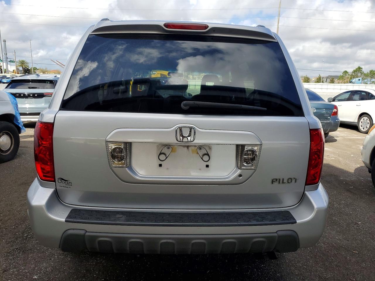 2004 HONDA PILOT EX photo 16
