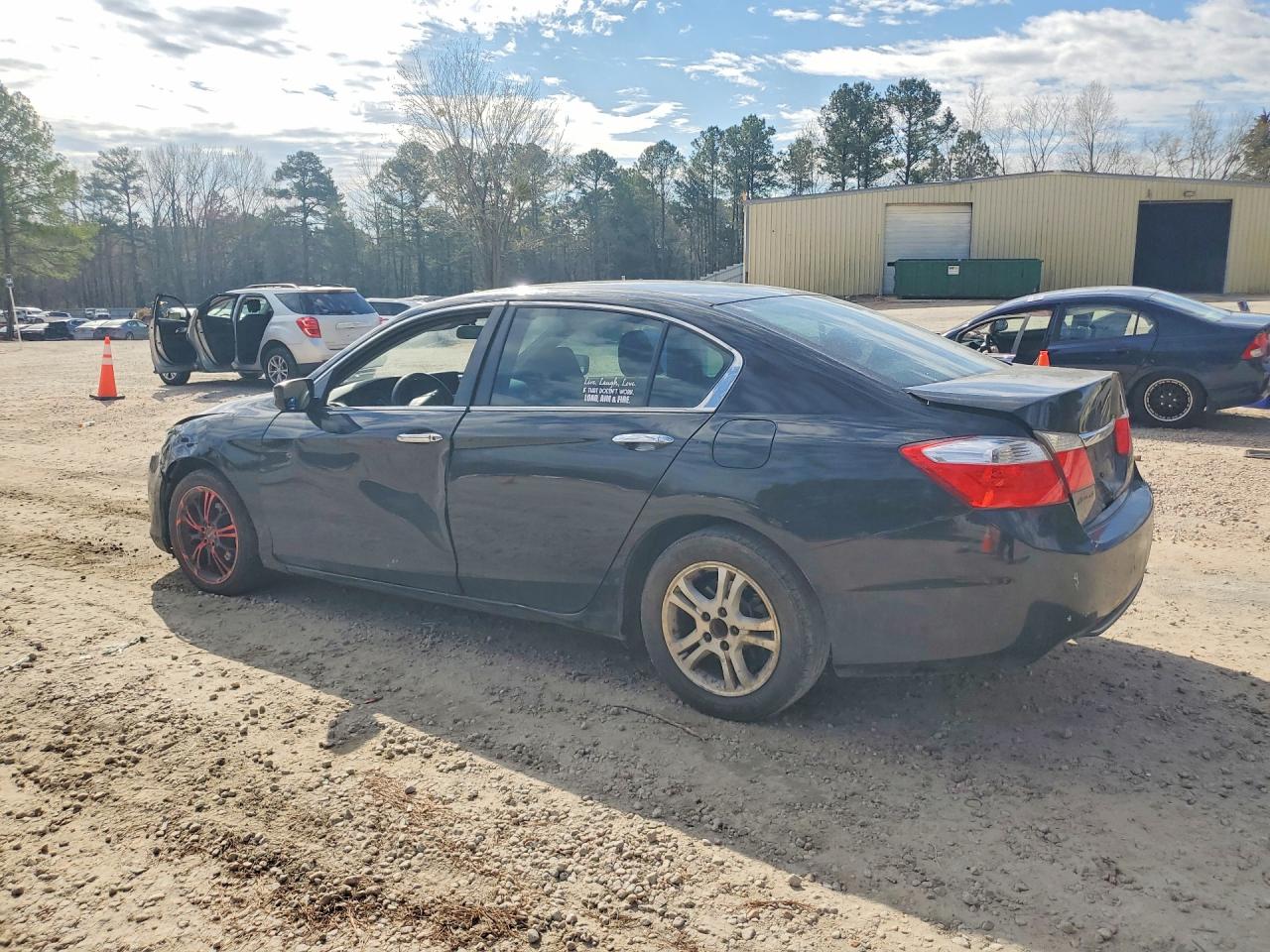 2015 HONDA ACCORD LX photo 3