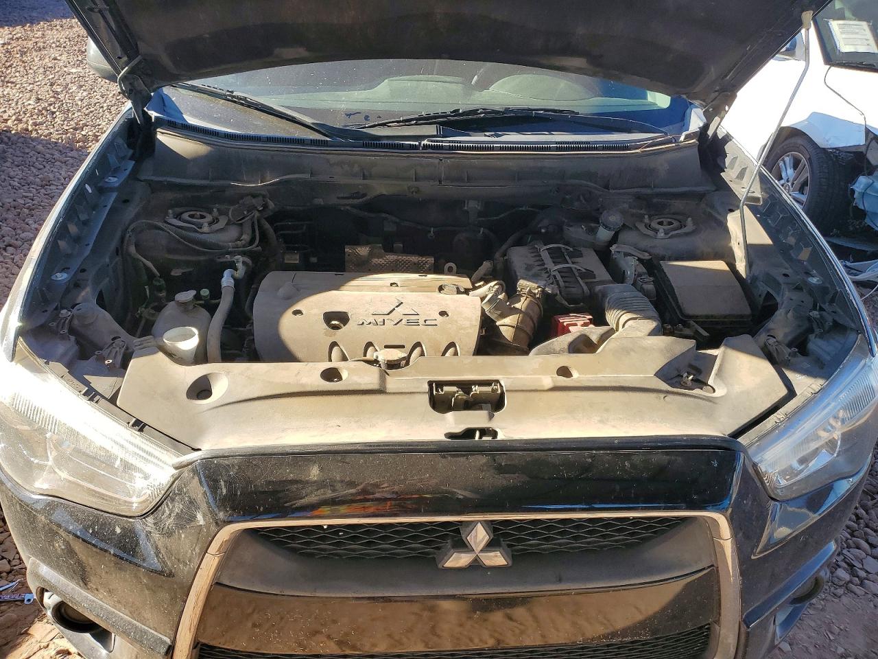 2011 MITSUBISHI OUTLANDER SPORT ES photo 31