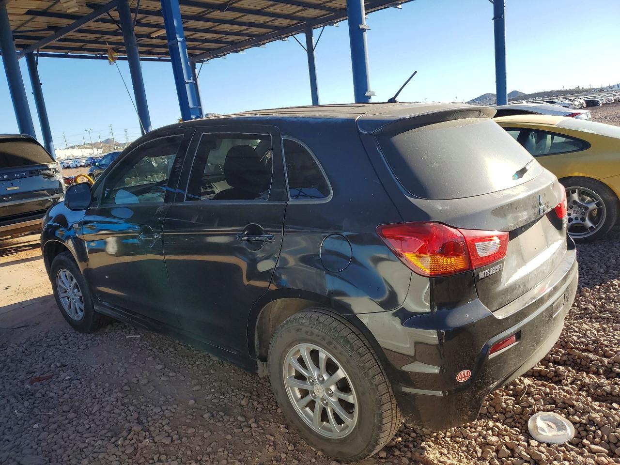 2011 MITSUBISHI OUTLANDER SPORT ES photo 4