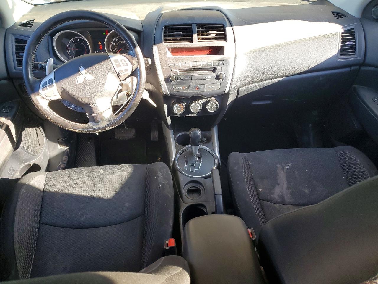 2011 MITSUBISHI OUTLANDER SPORT ES photo 22