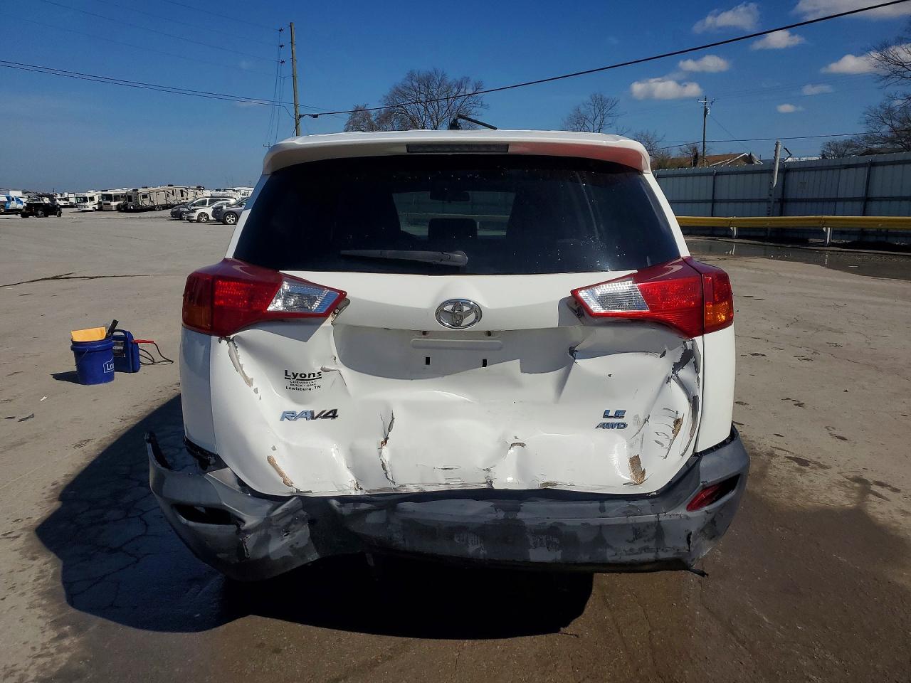 2014 TOYOTA RAV4 LE photo 11