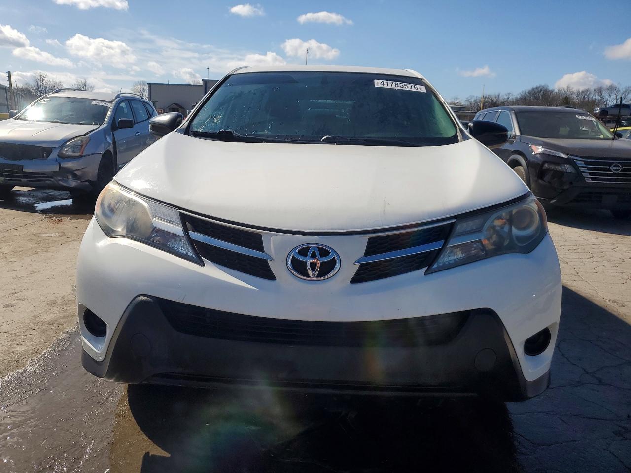 2014 TOYOTA RAV4 LE photo 9
