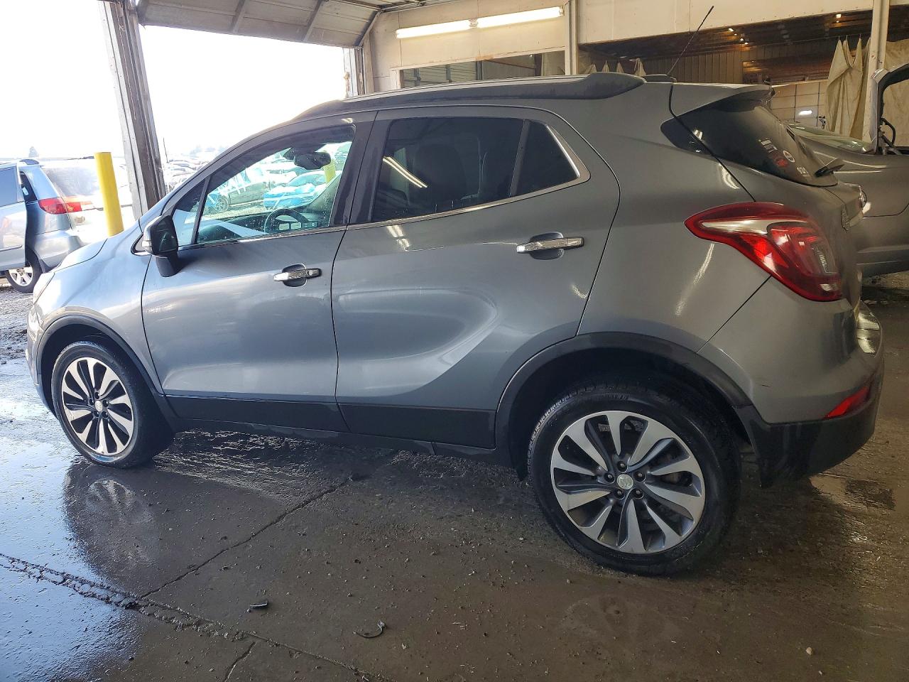 2020 BUICK ENCORE ESSENCE photo 2