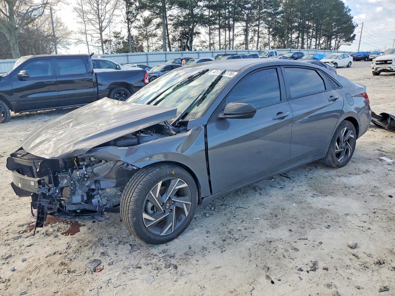 2025 HYUNDAI ELANTRA