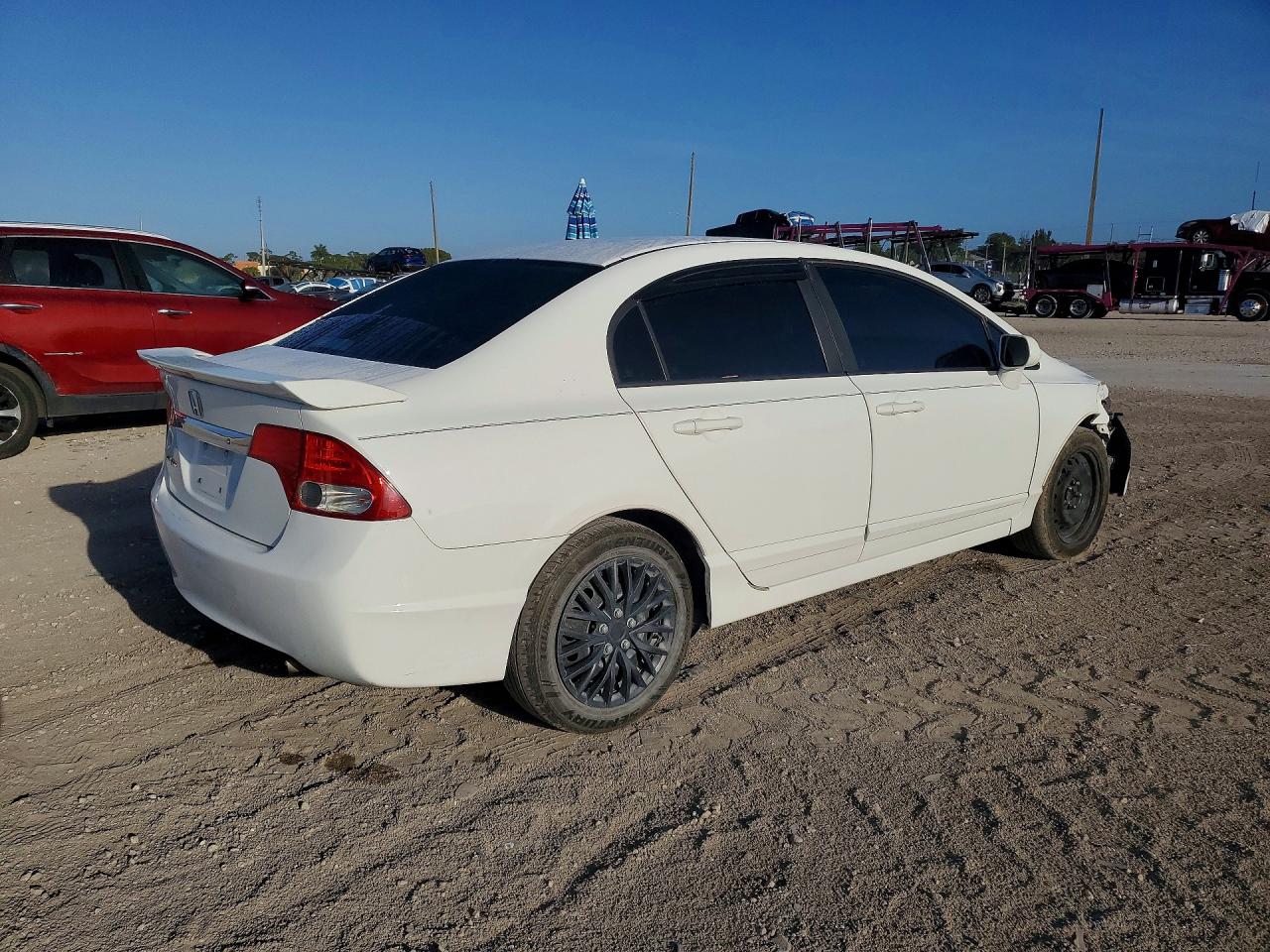 2011 HONDA CIVIC LX photo 3