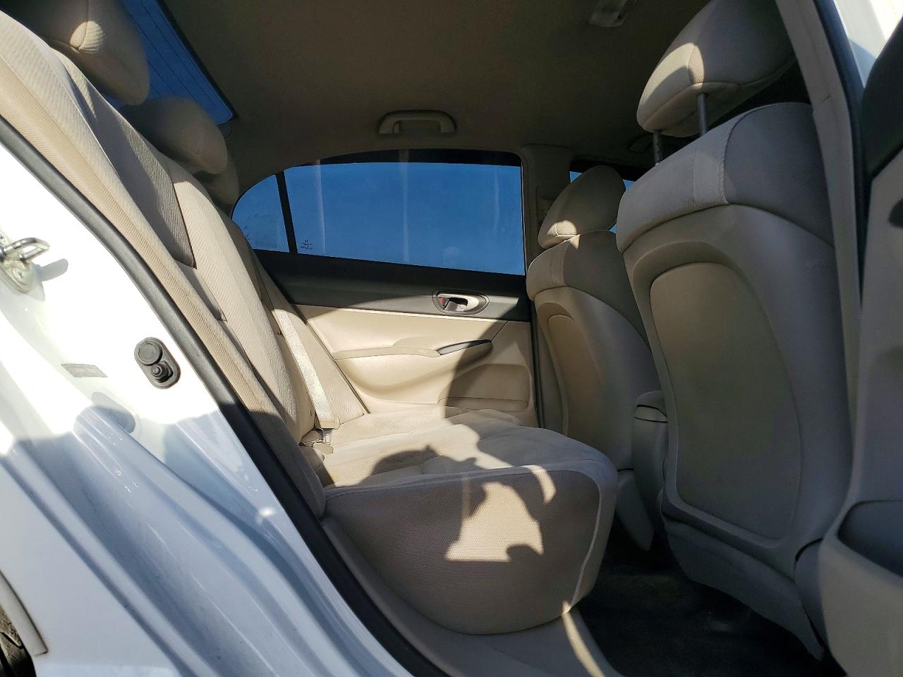 2011 HONDA CIVIC LX photo 10