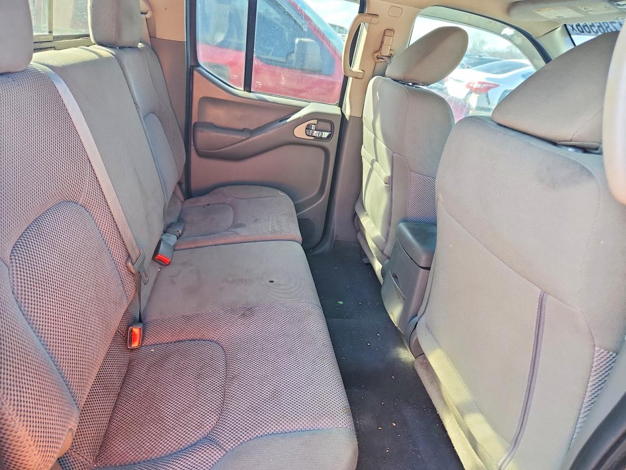2019 NISSAN FRONTIER SV photo 28