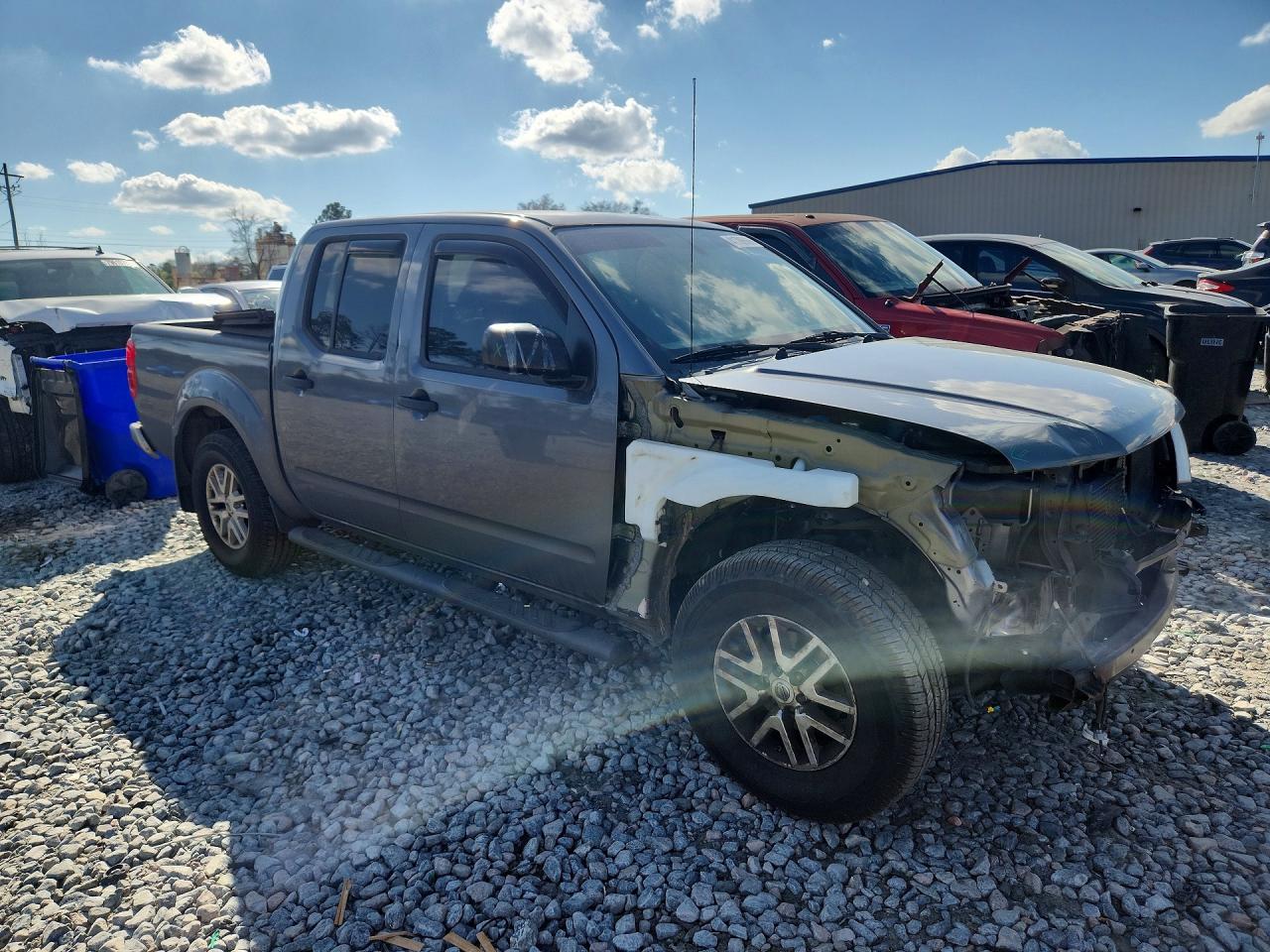 2019 NISSAN FRONTIER SV photo 10