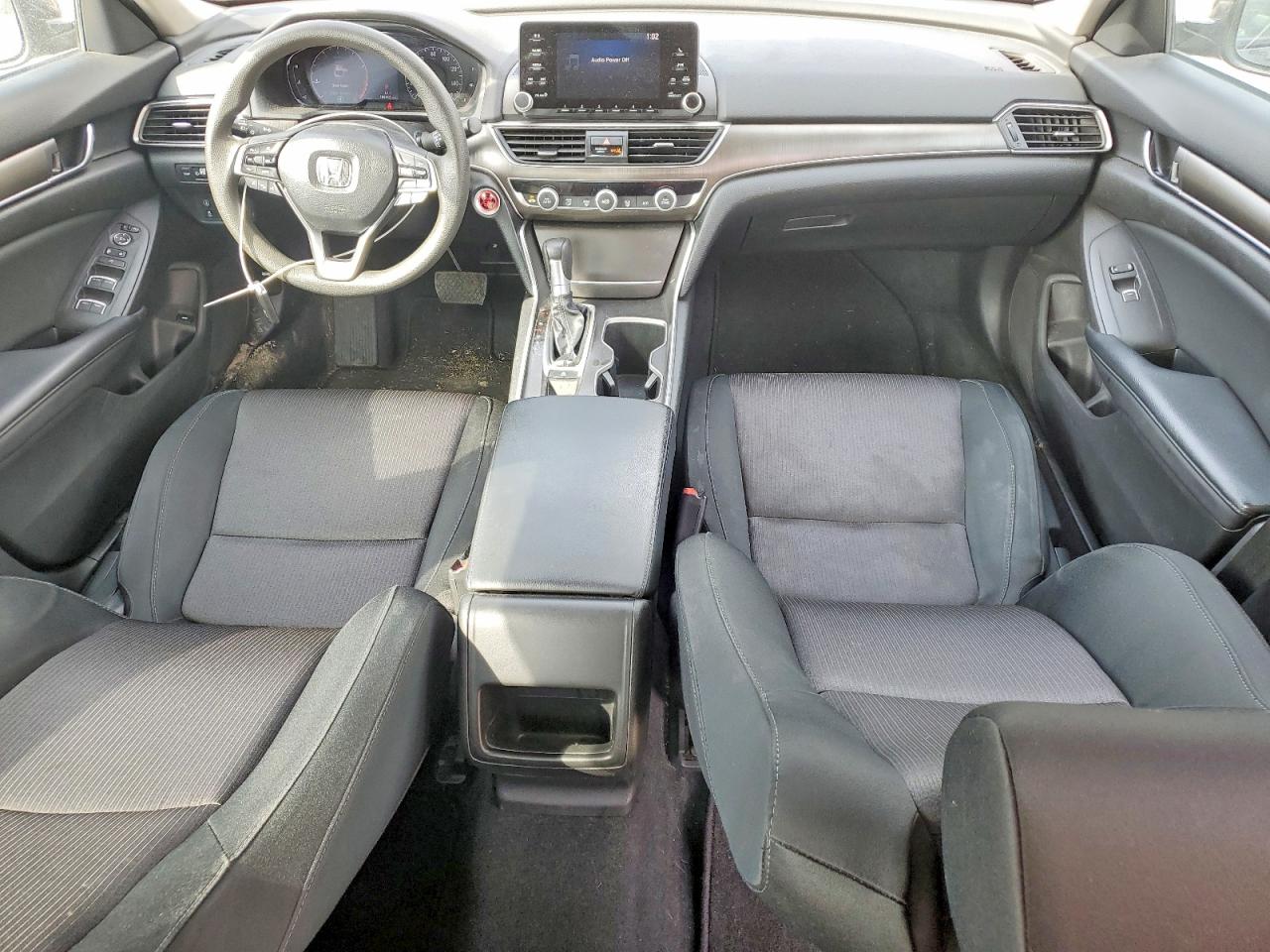 2018 HONDA ACCORD LX photo 22