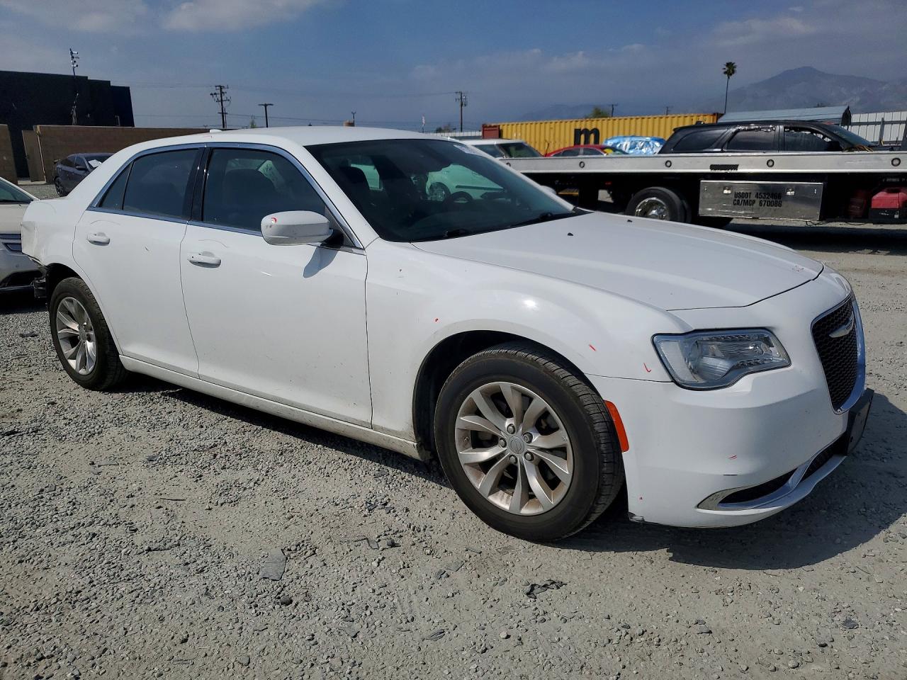2022 CHRYSLER 300 TOURING photo 4