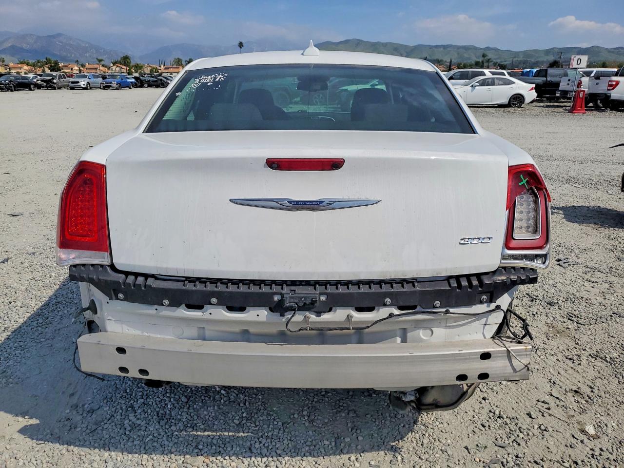2022 CHRYSLER 300 TOURING photo 6