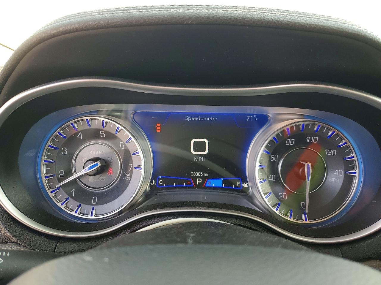 2022 CHRYSLER 300 TOURING photo 9