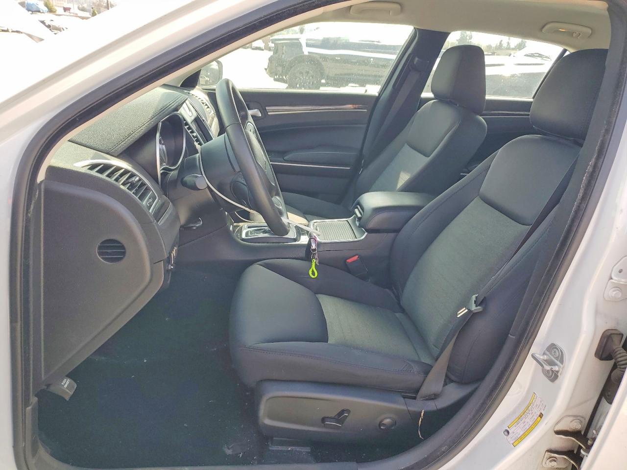2022 CHRYSLER 300 TOURING photo 7