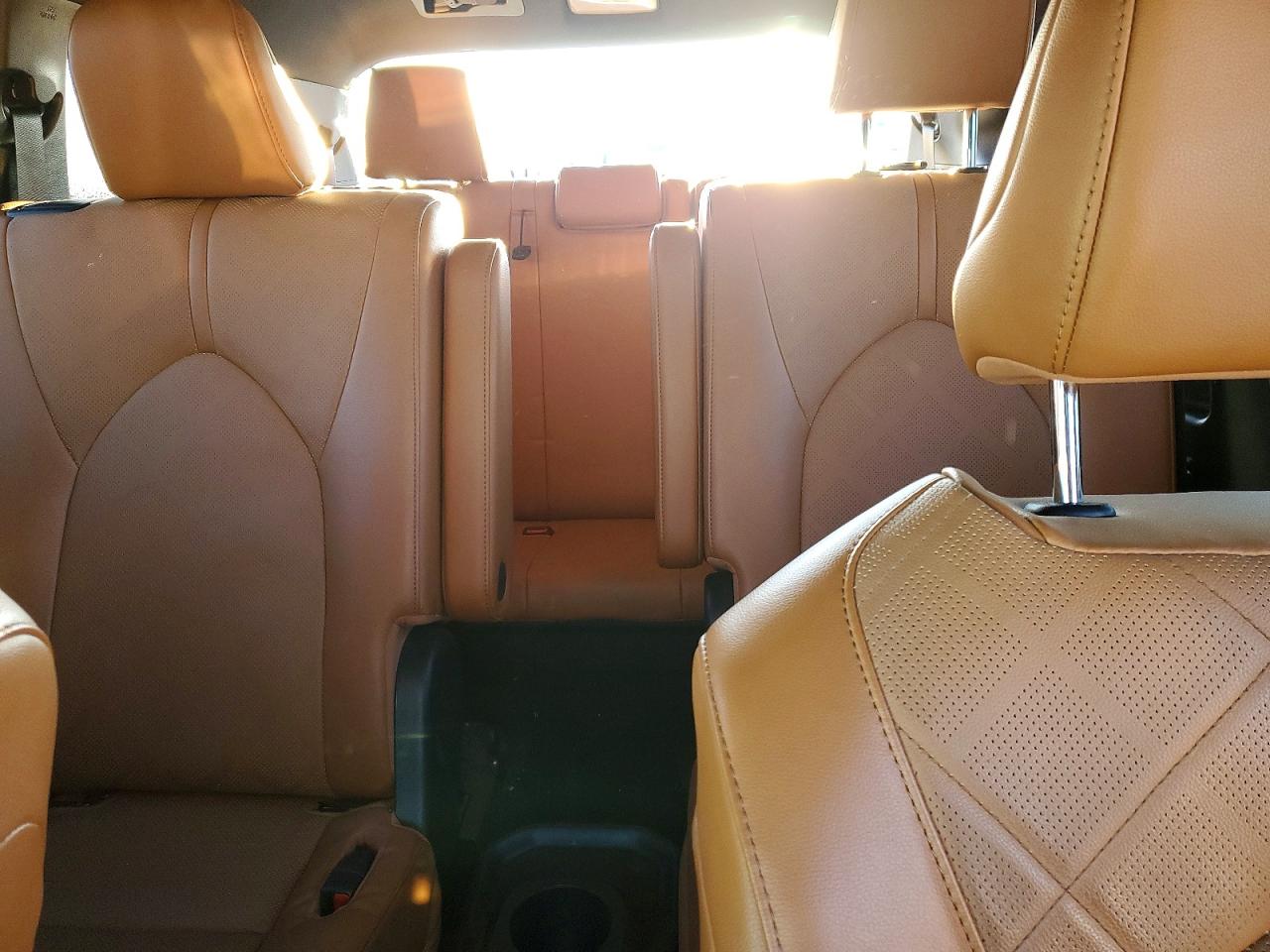 2023 TOYOTA HIGHLANDER HYBRID PLATINUM photo 10