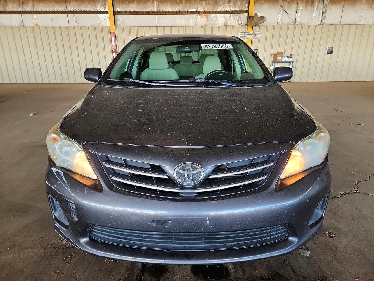 2013 TOYOTA COROLLA LE photo 5