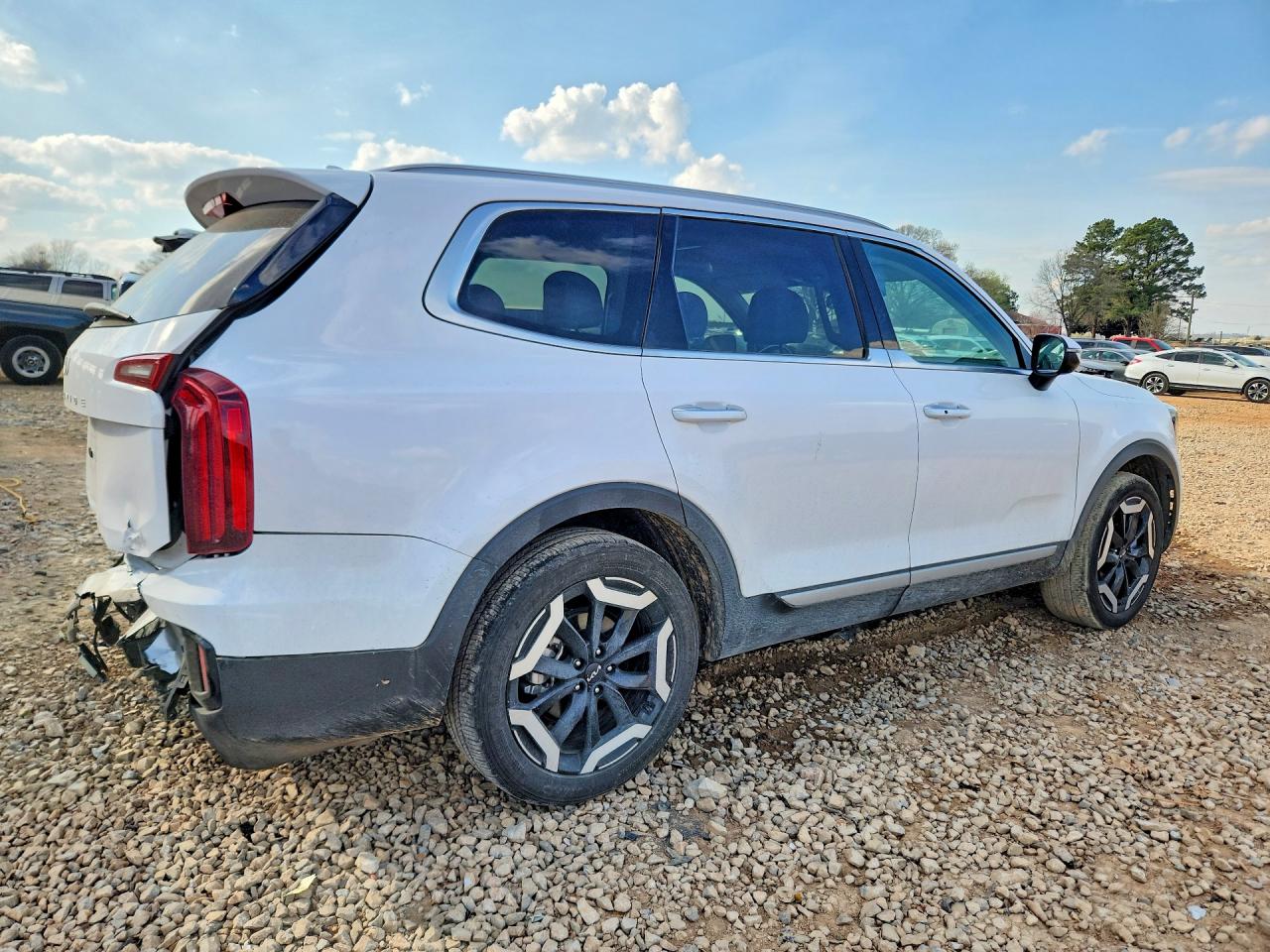 2025 KIA TELLURIDE S photo 5