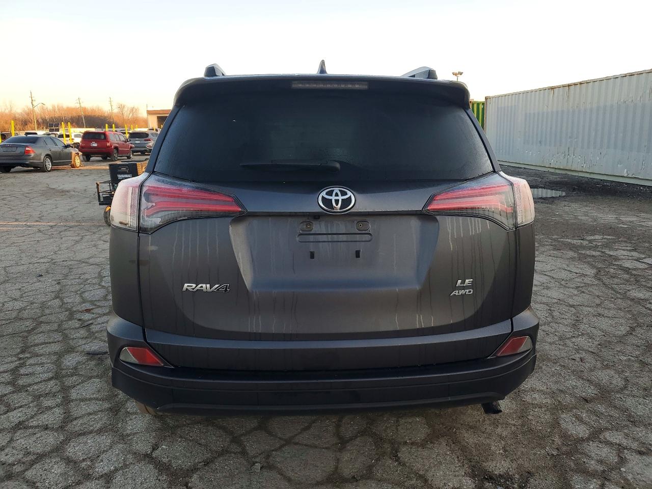 2016 TOYOTA RAV4 LE photo 6