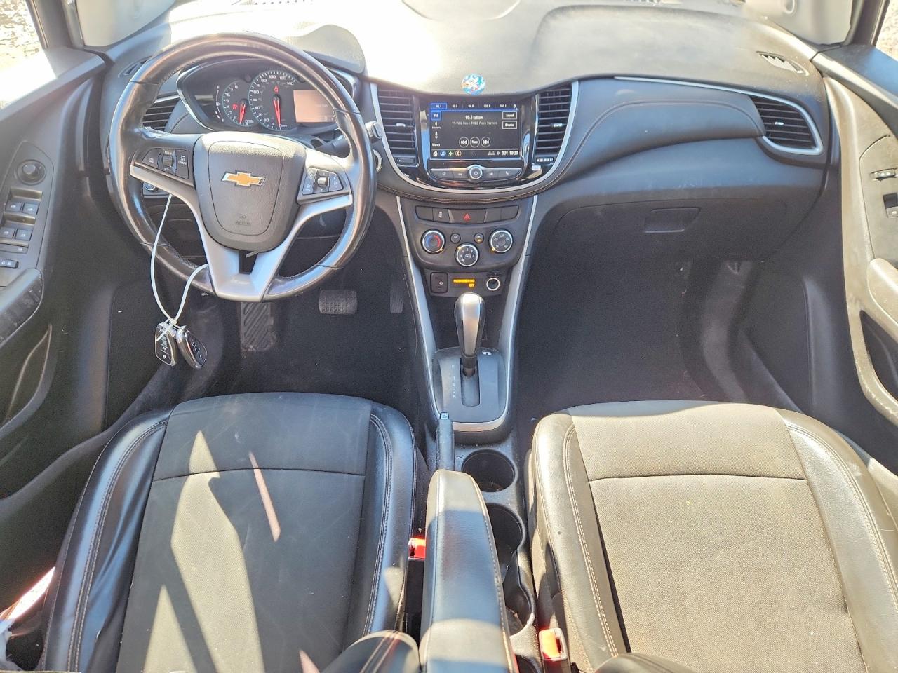 2018 CHEVROLET TRAX 1LT photo 8