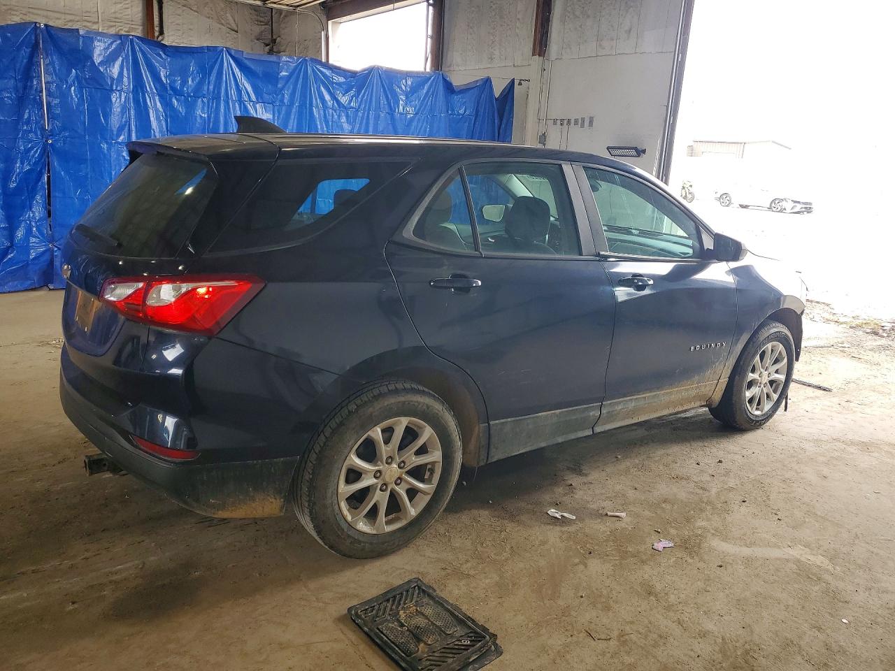 2020 CHEVROLET EQUINOX photo 3