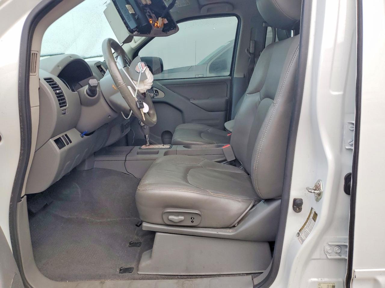 2019 NISSAN FRONTIER SL photo 7