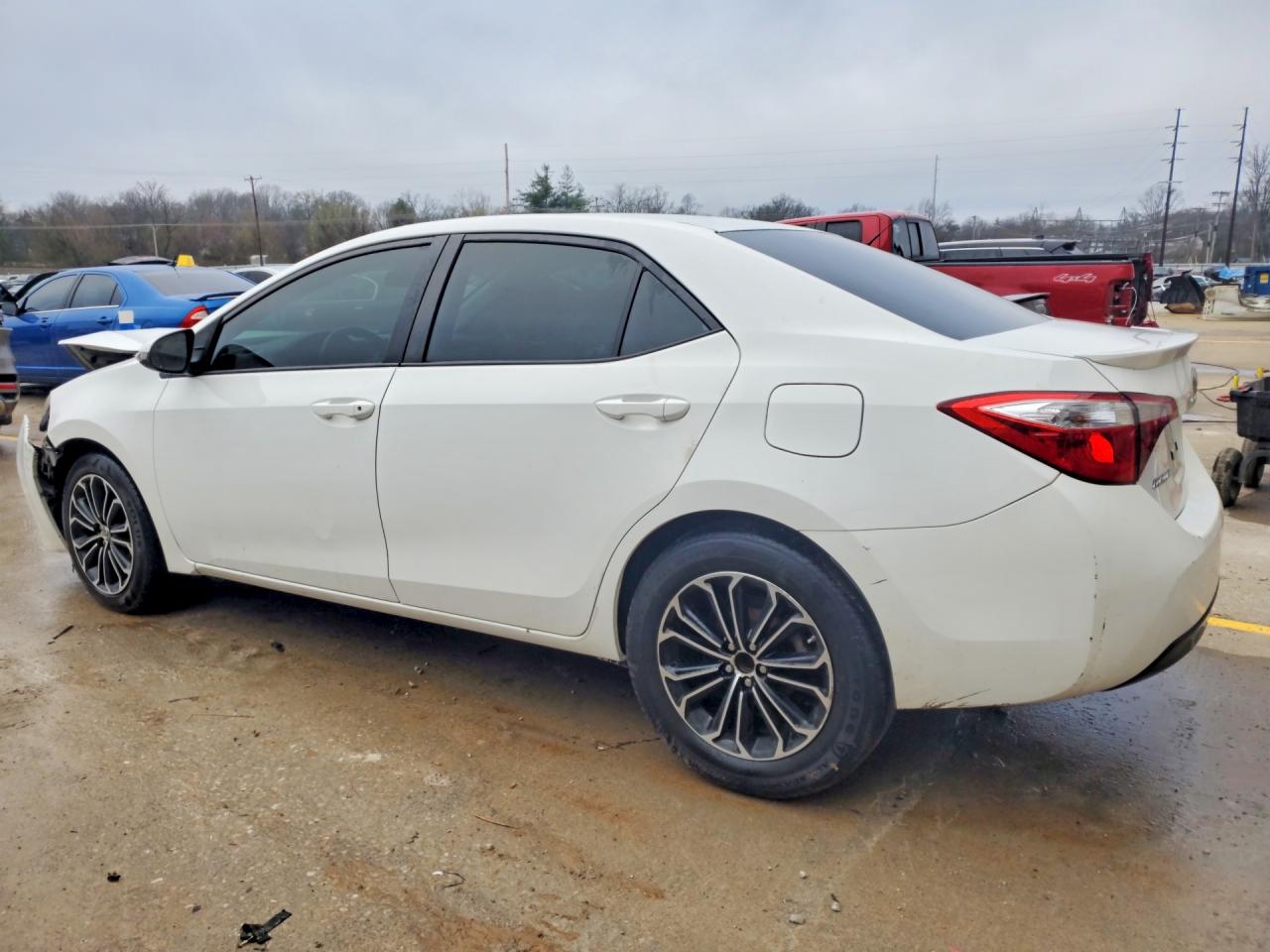 2016 TOYOTA COROLLA S PLUS photo 3