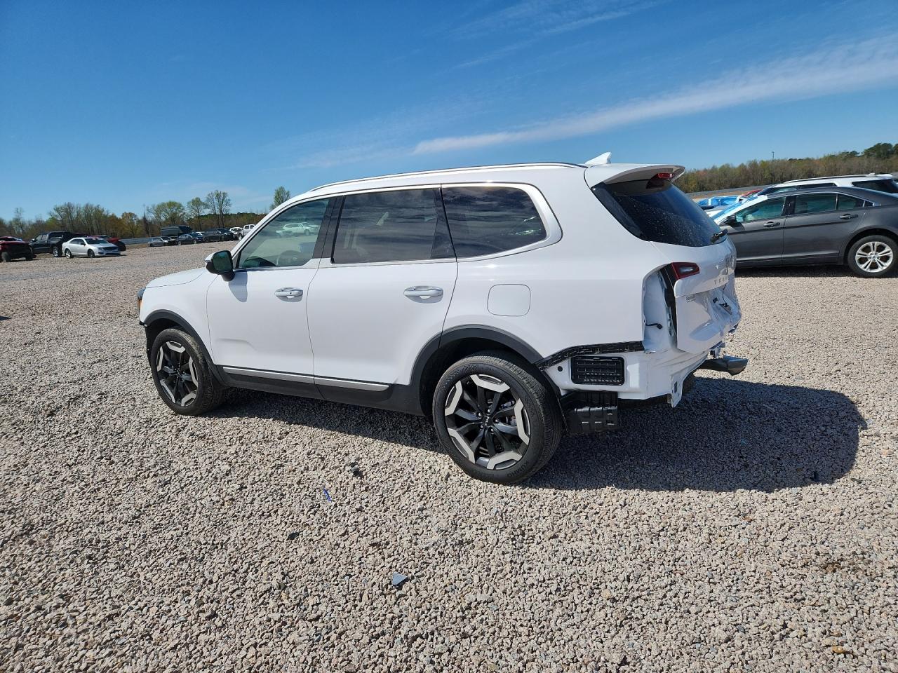 2025 KIA TELLURIDE S photo 3