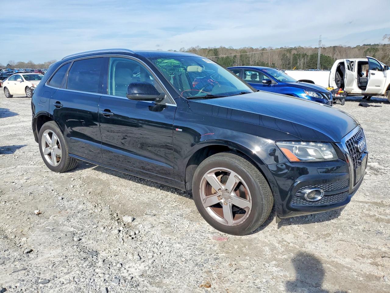 2011 AUDI Q5 PREMIUM PLUS photo 4
