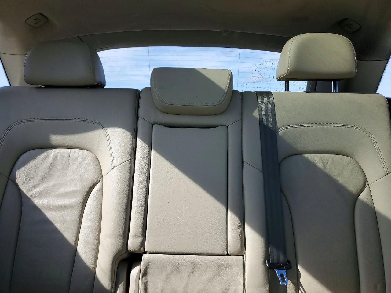 2011 AUDI Q5 PREMIUM PLUS photo 10