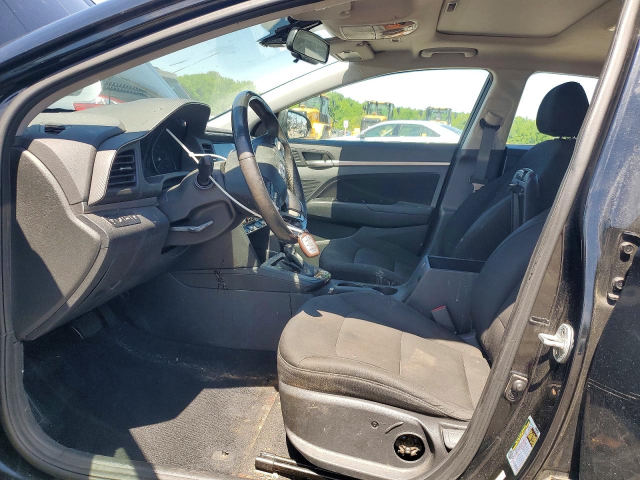 2019 HYUNDAI ELANTRA VALUE EDITION photo 19