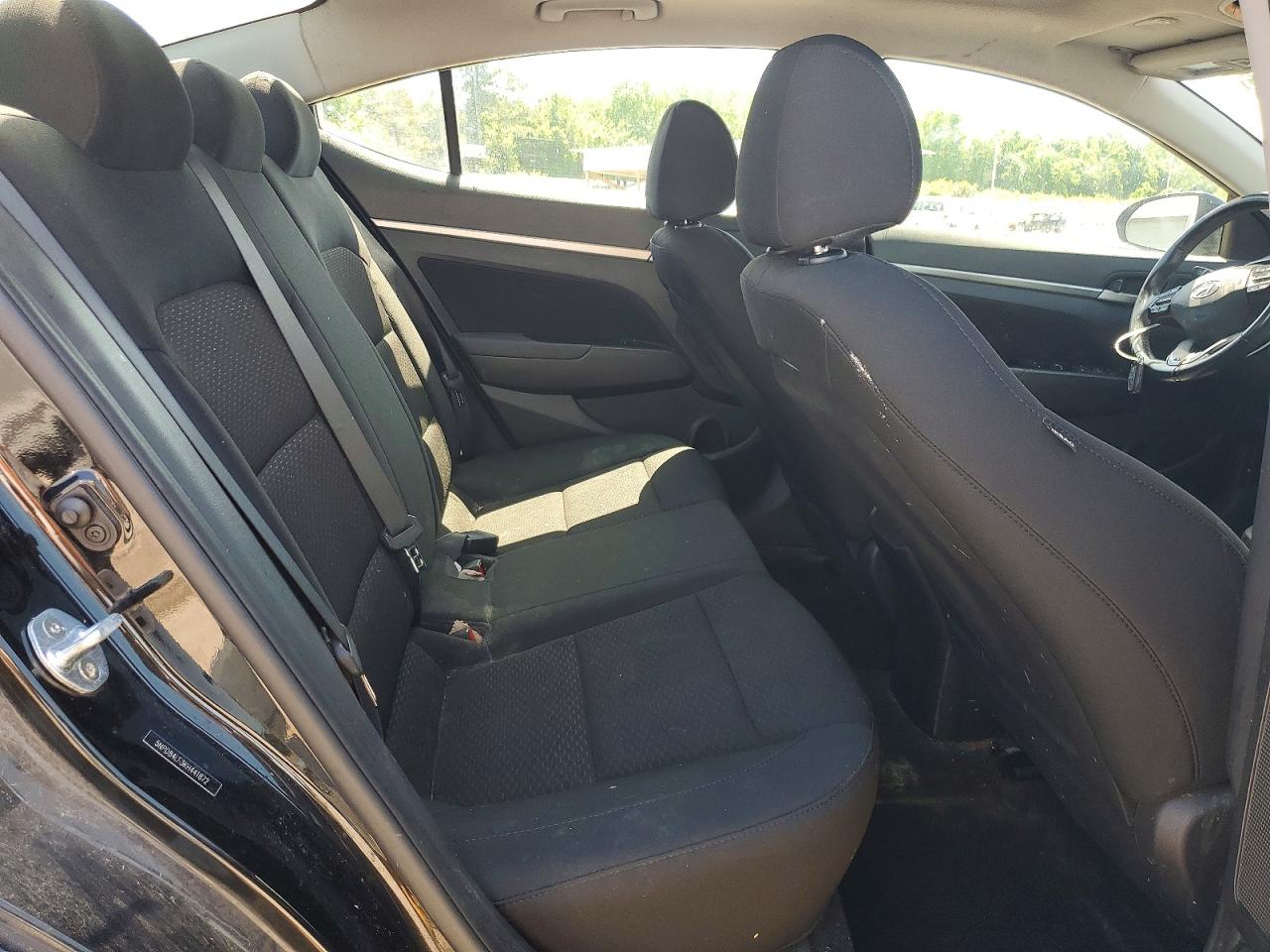 2019 HYUNDAI ELANTRA VALUE EDITION photo 28