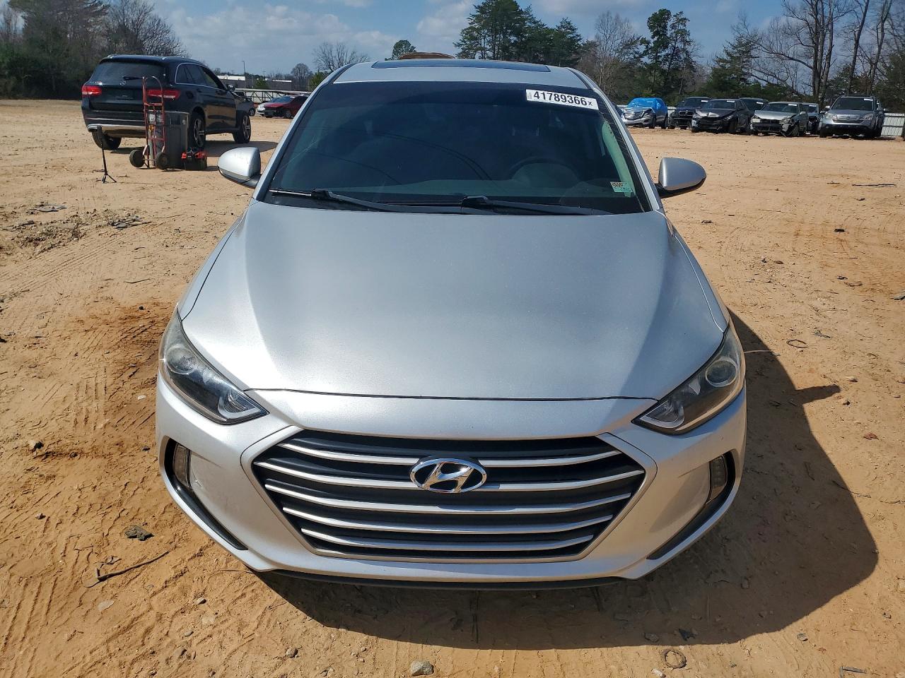 2018 HYUNDAI ELANTRA VALUE EDITION photo 5