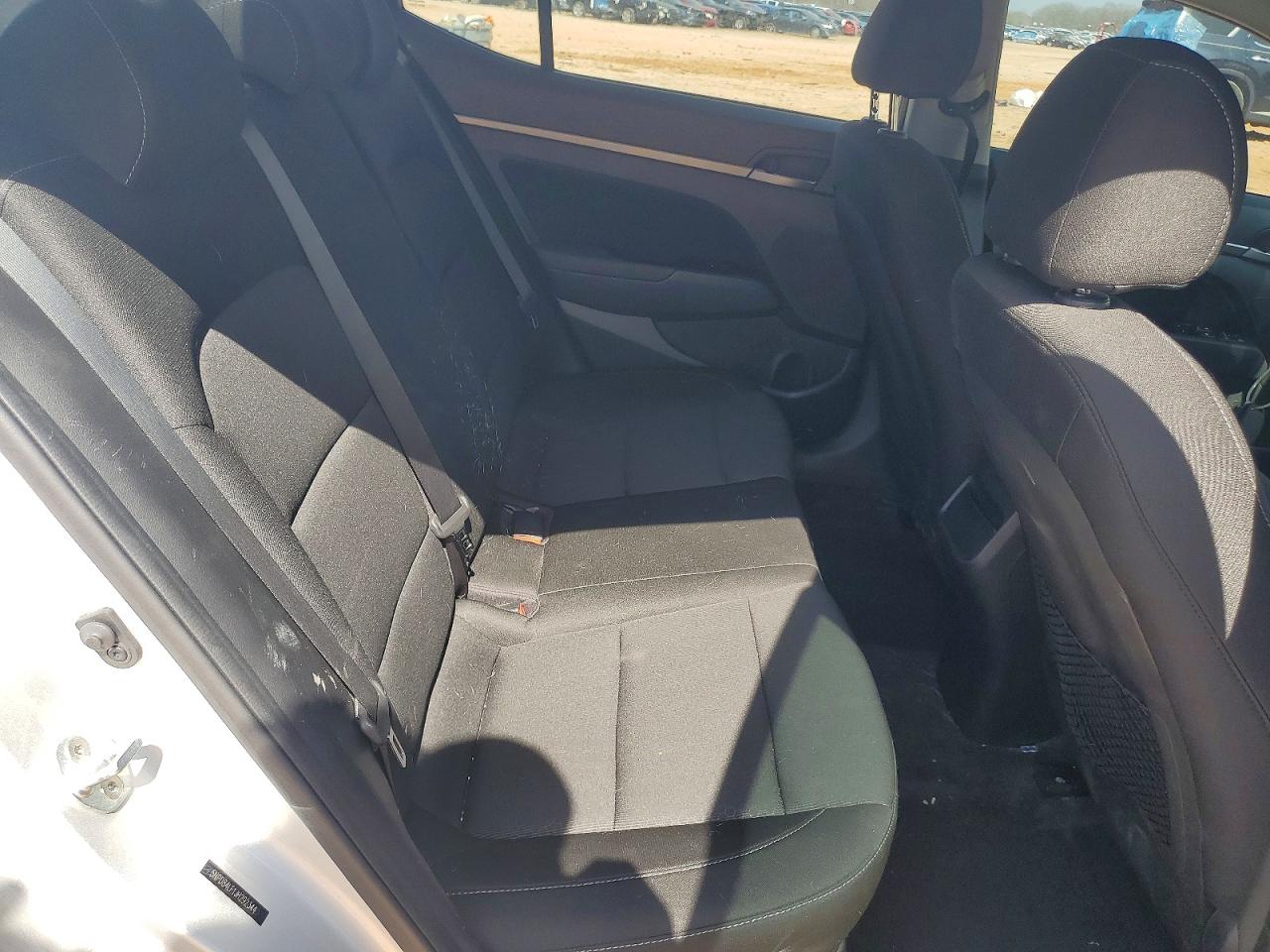 2018 HYUNDAI ELANTRA VALUE EDITION photo 10