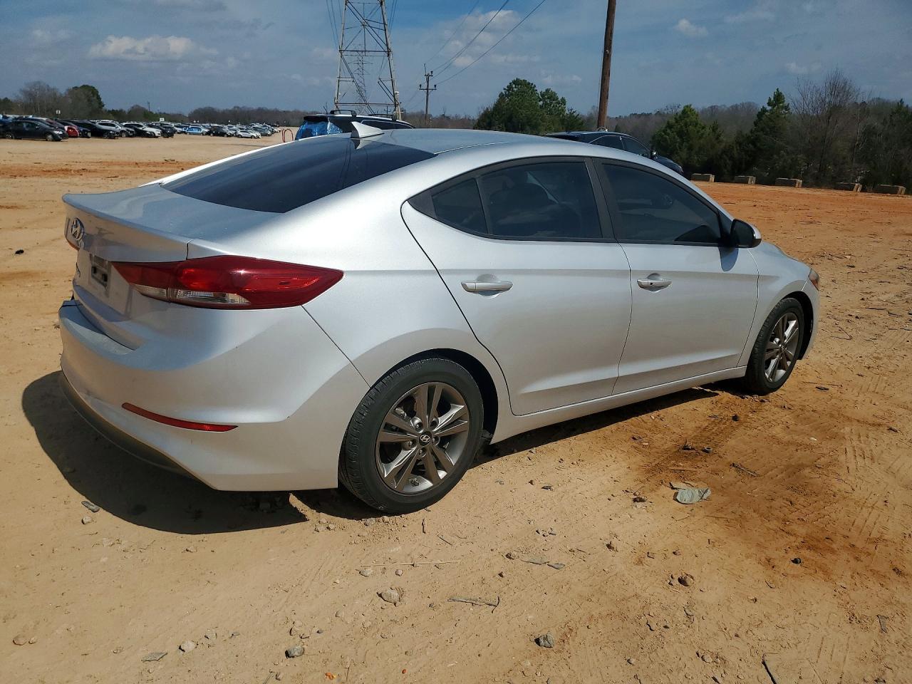 2018 HYUNDAI ELANTRA VALUE EDITION photo 3