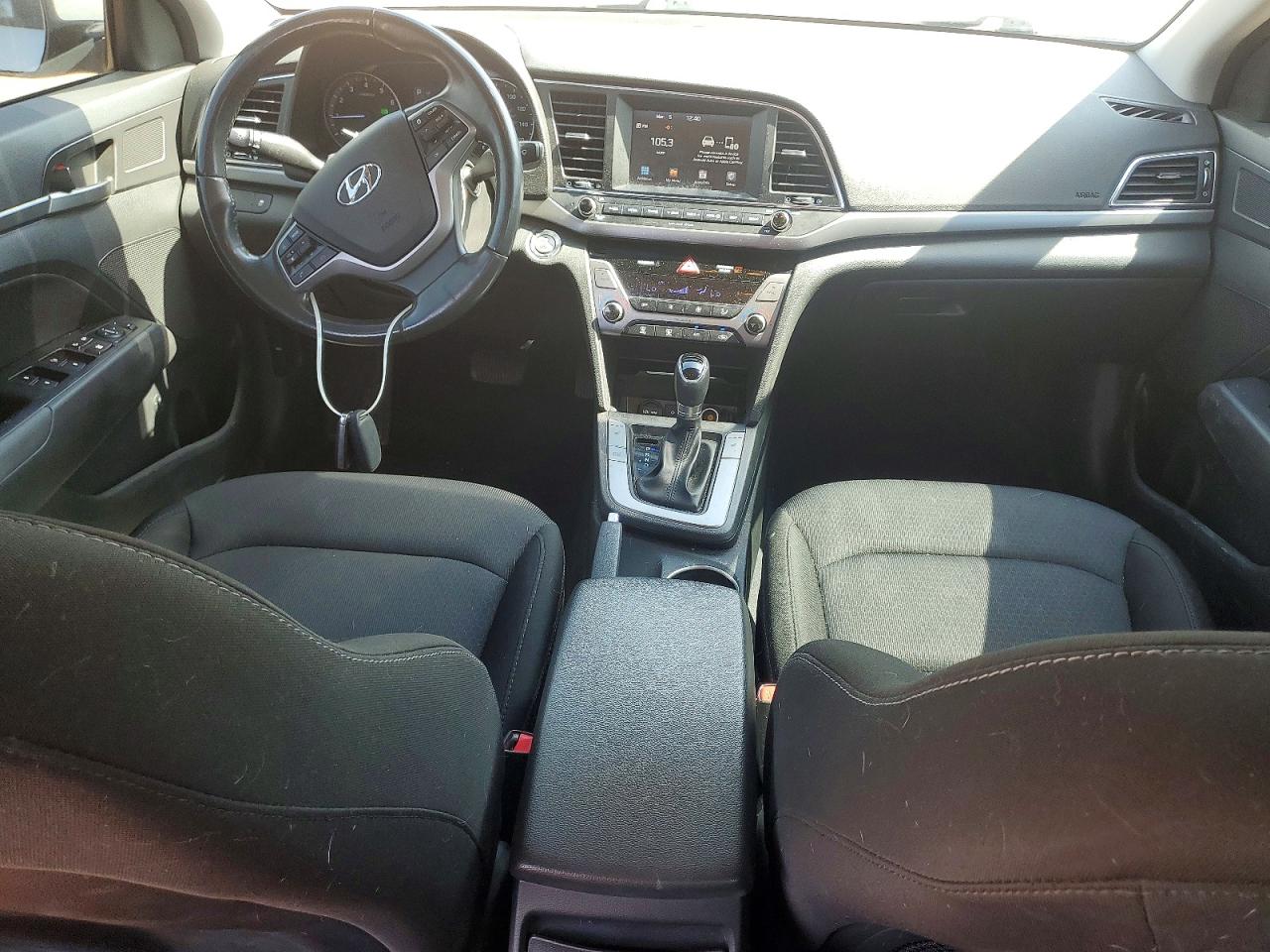 2018 HYUNDAI ELANTRA VALUE EDITION photo 8